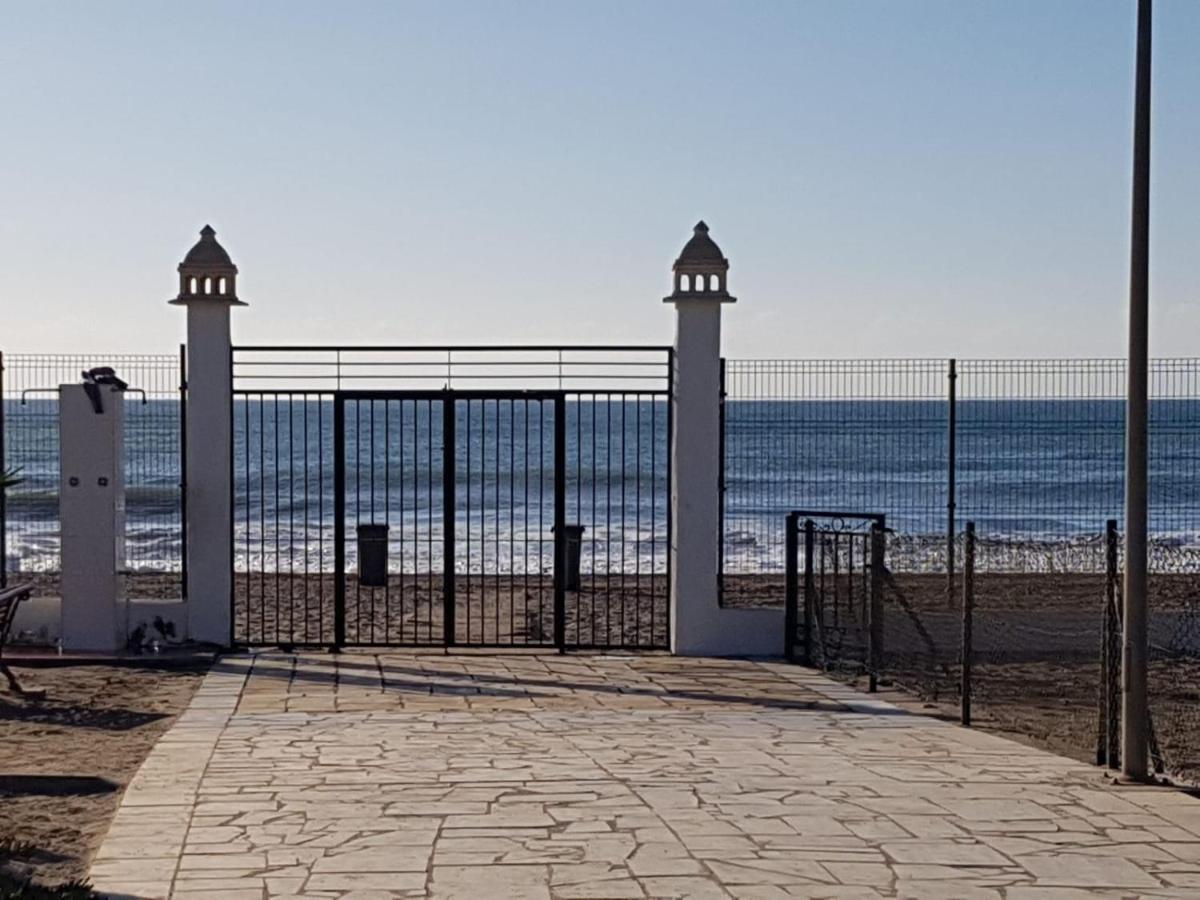 Apartamento En Primera Linea De Vera Playa Naturista! Eksteriør billede